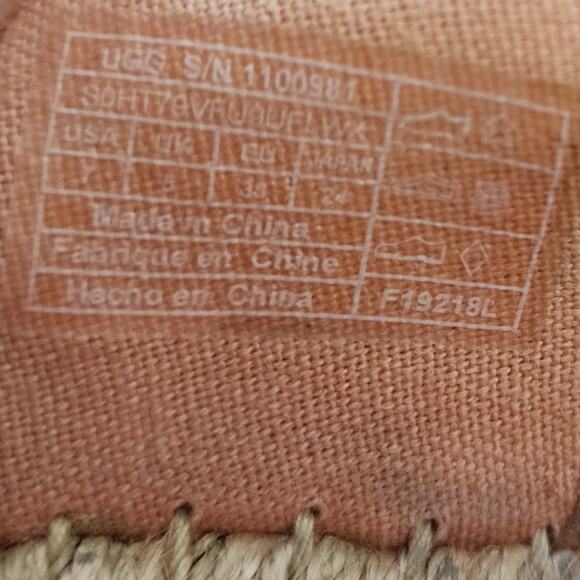 UGG Australia Heidi Espadrille Women 7 Pink Suntan Suede Geometric Perforated - Picture 14 of 14